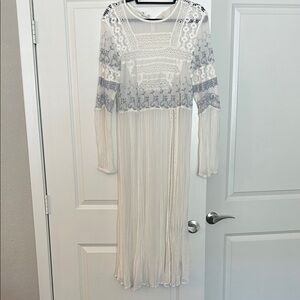NEW LISTING! NWOT FREE PEOPLE Elegant White and Blue Lace Tunic or Dress